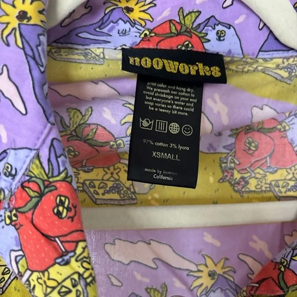 Nooworks Strawberry Jammin’ Xsmall - Picture 3 of 3